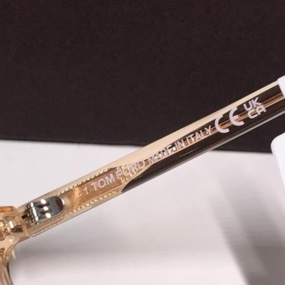 New Authentic Tom Ford FT1061 54E Bertrand Aviator Sunglasses – Luxury Designer - Picture 11 of 11